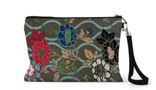 Load image into Gallery viewer, Garden Path Zippered Linen Blend Bag