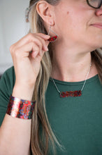 Load image into Gallery viewer, Paisley Reversible Bar - Silver