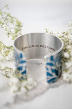 Load image into Gallery viewer, Flora Flo