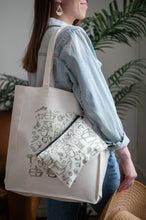 Load image into Gallery viewer, Garden Tote
