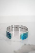Load image into Gallery viewer, Seaglass Small Cuff
