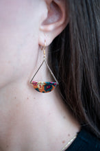 Load image into Gallery viewer, Harvest Florals Dangle Earrings - Gold
