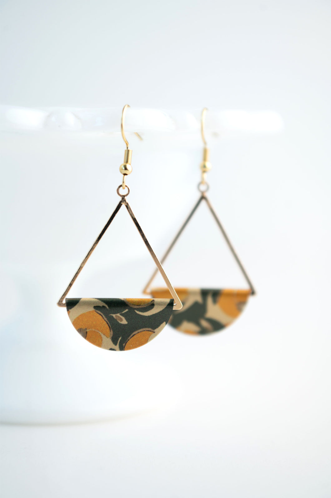 Amaris Dangle Earrings - gold