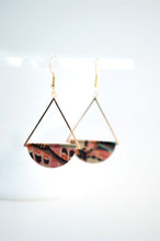 Load image into Gallery viewer, Flutter Dangle Earrings - gold
