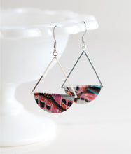 Load image into Gallery viewer, Flutter Dangle Earrings - silver
