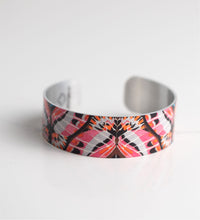 Load image into Gallery viewer, Flutter Butterfly Small Cuff
