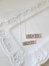 Load image into Gallery viewer, Medallion  Matching Bar Necklace Set
